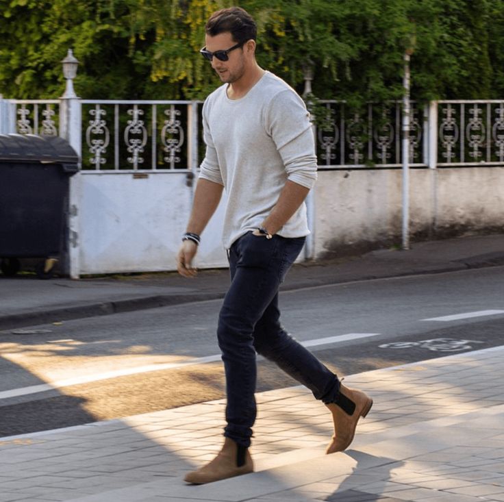 men wearing brown casual boots street style