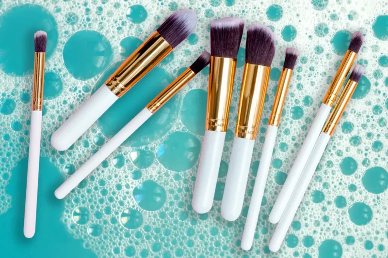 Best Makeup Brush Cleaners: The Easy Way to Keep Your Brushes Fresh and Flawless